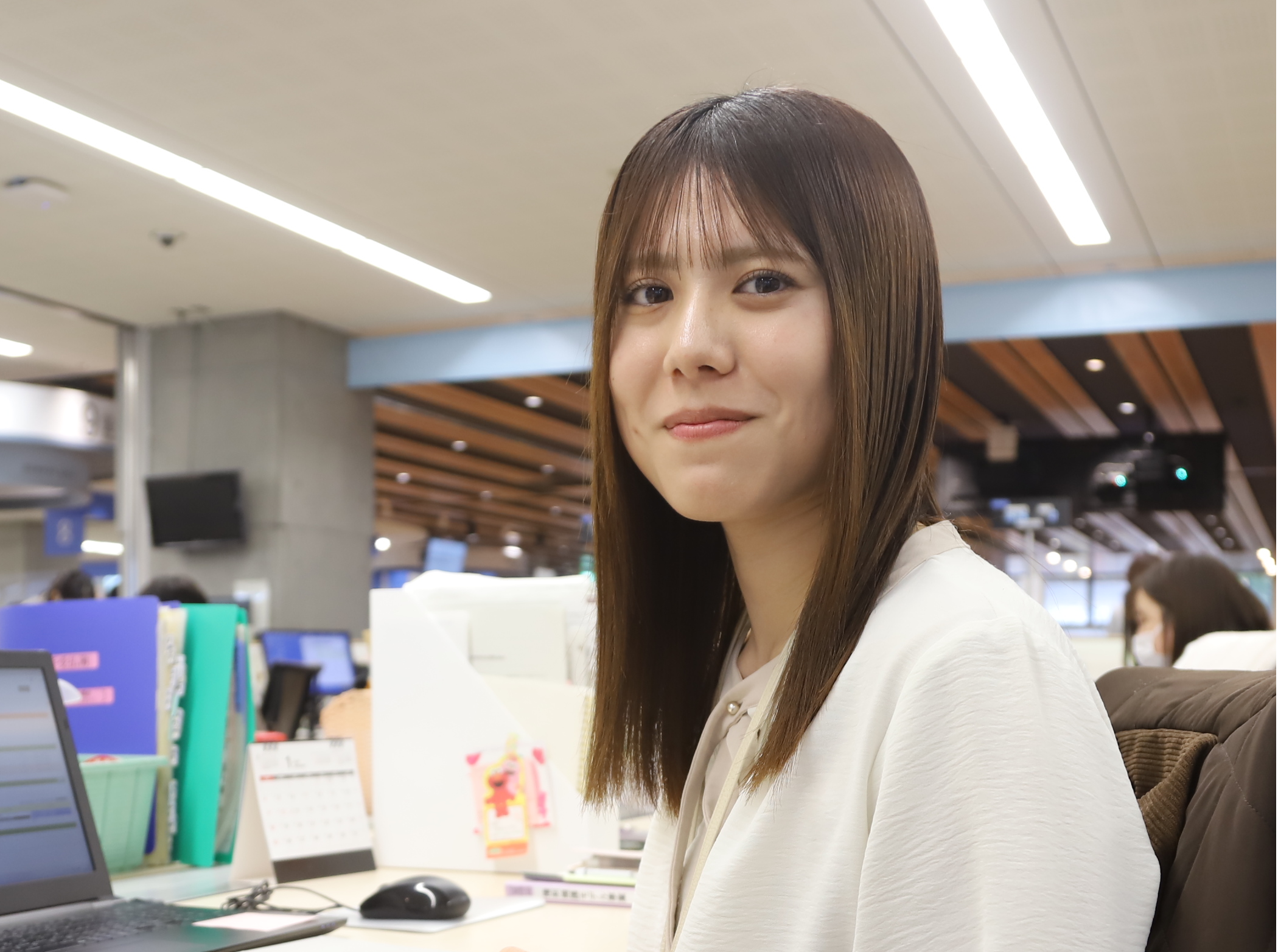 メイン