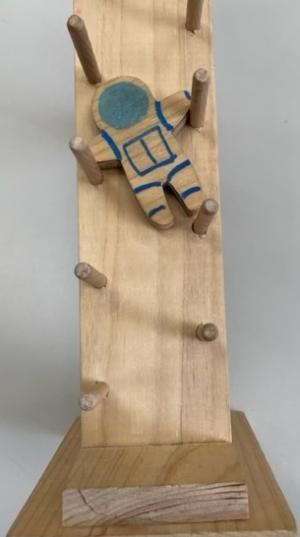 カタカタ人形の画像