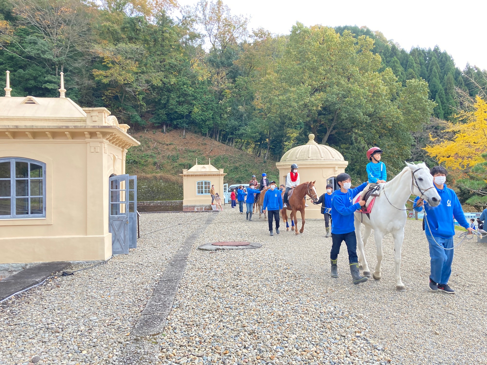 旧美歎水源地で乗馬イベントの画像1
