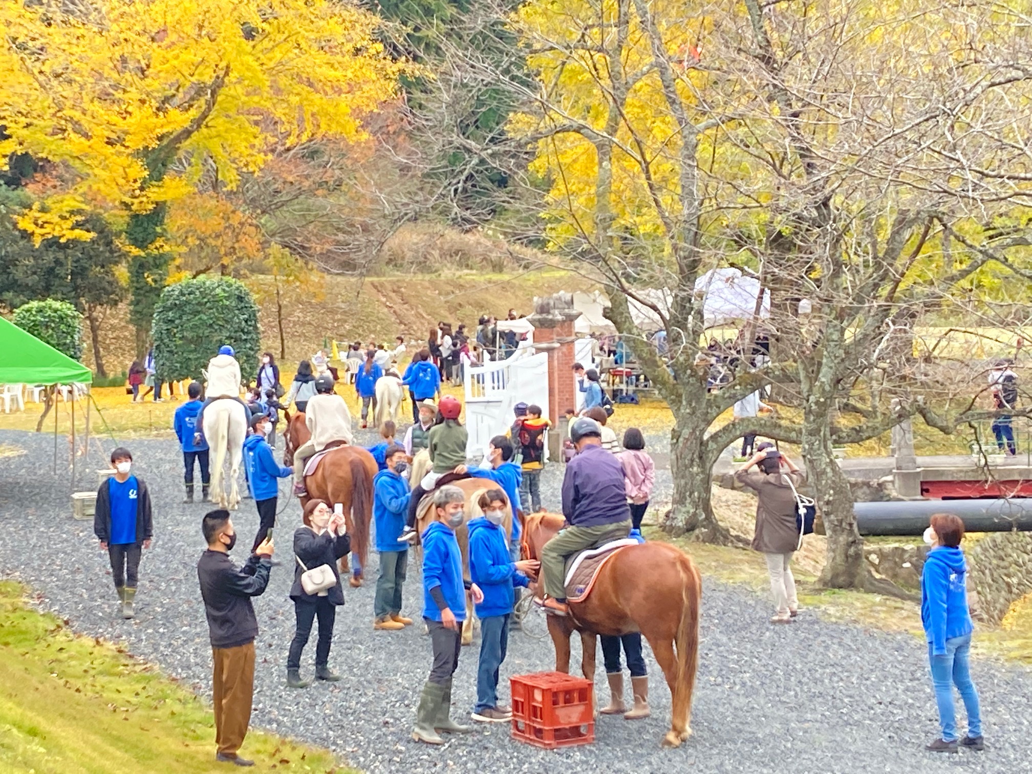 旧美歎水源地で乗馬イベントの画像2