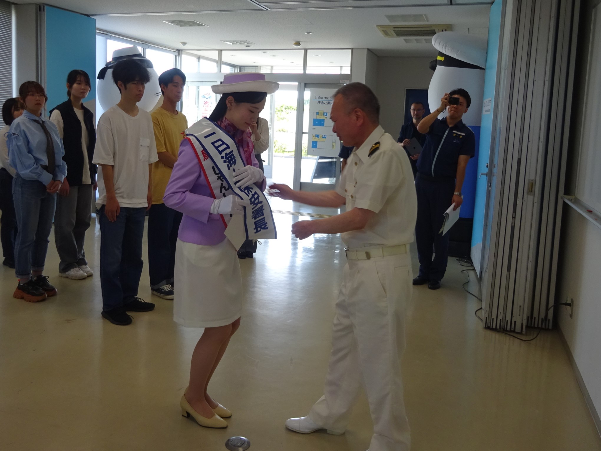 一日署長任命式の様子