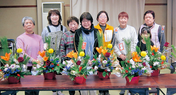 佐治人権福祉センター フラワーアレンジメント教室 集合写真